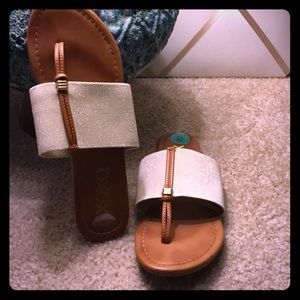 XOXO Glitter intertwined cuff sandals.